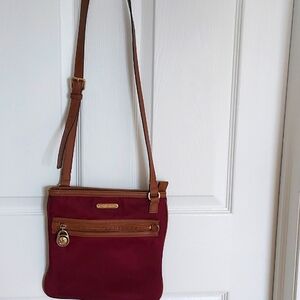 Micheal Kors Crossbody Bag